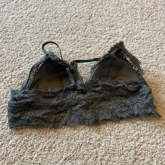 Aerie Lace Bralette in Black - Picture 2 of 4